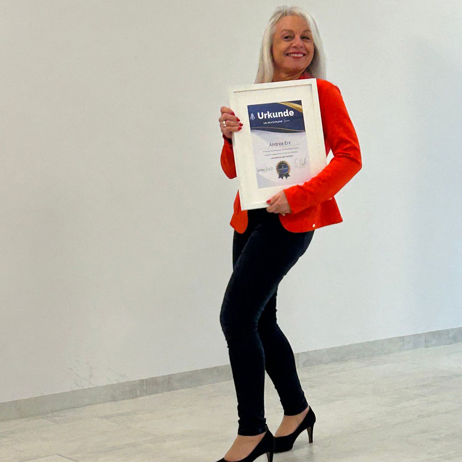 Stolzer Moment: Andrea Erz nach bestandener LRS Trainer Ausbildung